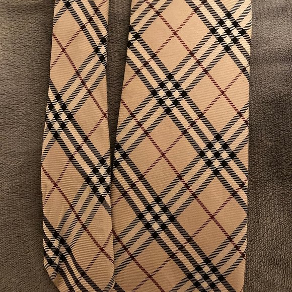 Burberry London tie - Picture 1 of 4